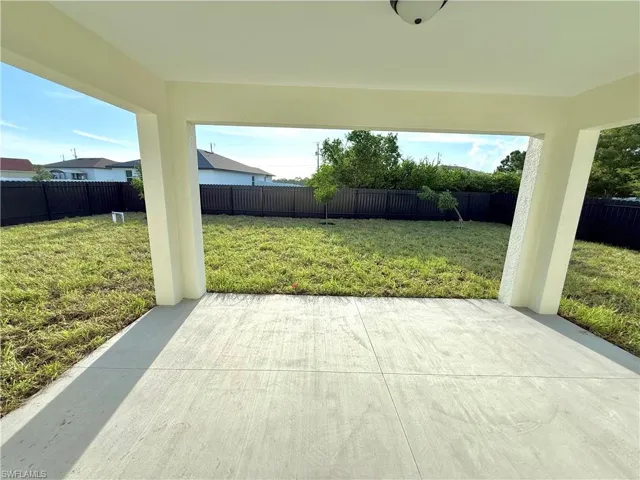 3006 Nw Douglas Cir, Cape Coral, Florida 33993