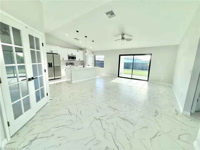 3006 Nw Douglas Cir, Cape Coral, Florida 33993
