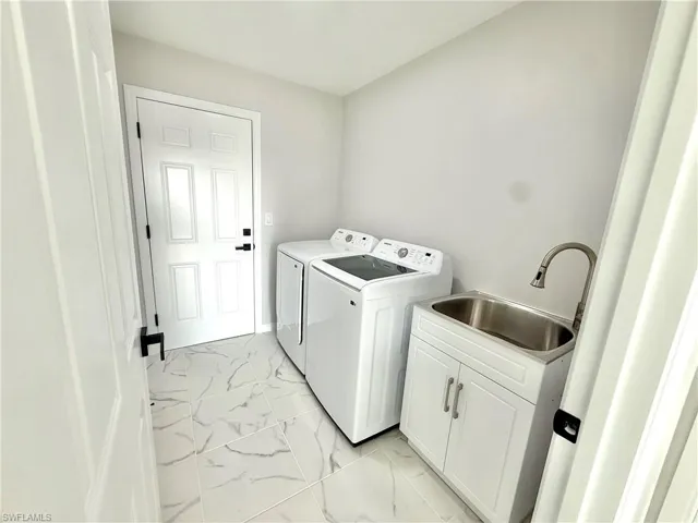 3006 Nw Douglas Cir, Cape Coral, Florida 33993