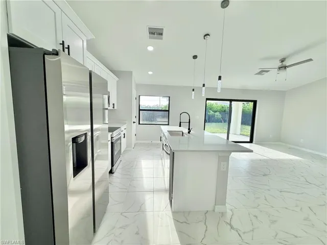 3006 Nw Douglas Cir, Cape Coral, Florida 33993