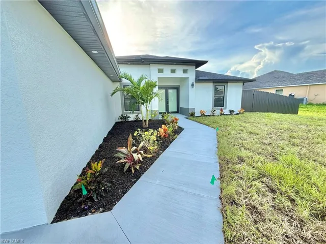 3006 Nw Douglas Cir, Cape Coral, Florida 33993