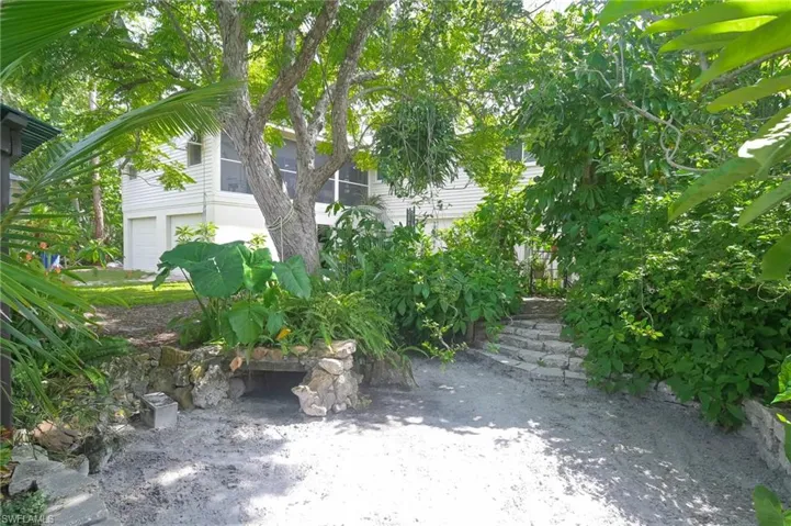 18308 Oriole Rd, Fort Myers Fl 33967