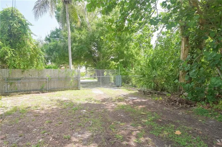 Access to Cypress Drive South