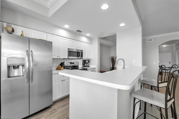Tray ceiling in kitchen