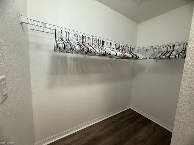 302 Nw 2nd Pl, Cape Coral, Florida 33993
