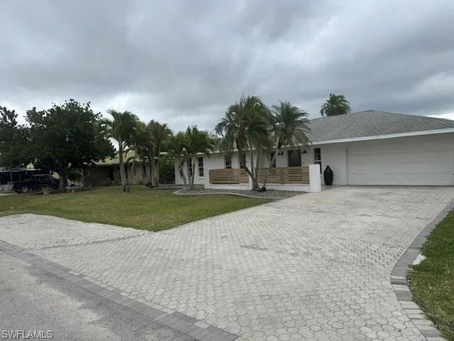 27541  Suffridge  DR, Bonita Springs, FL 34135
