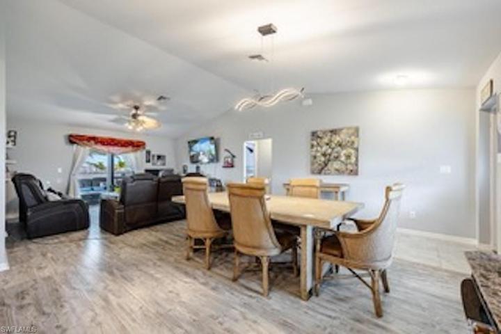 901 NE 18th TER, CAPE CORAL FL 33909