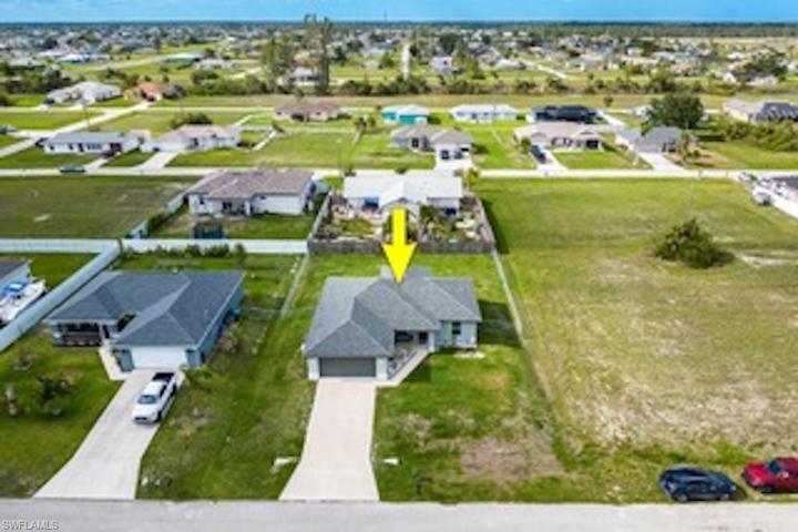 901 NE 18th TER, CAPE CORAL FL 33909