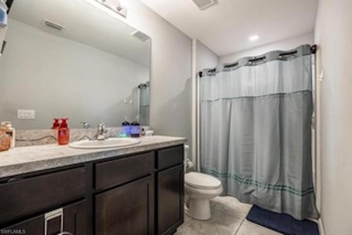 901 NE 18th TER, CAPE CORAL FL 33909