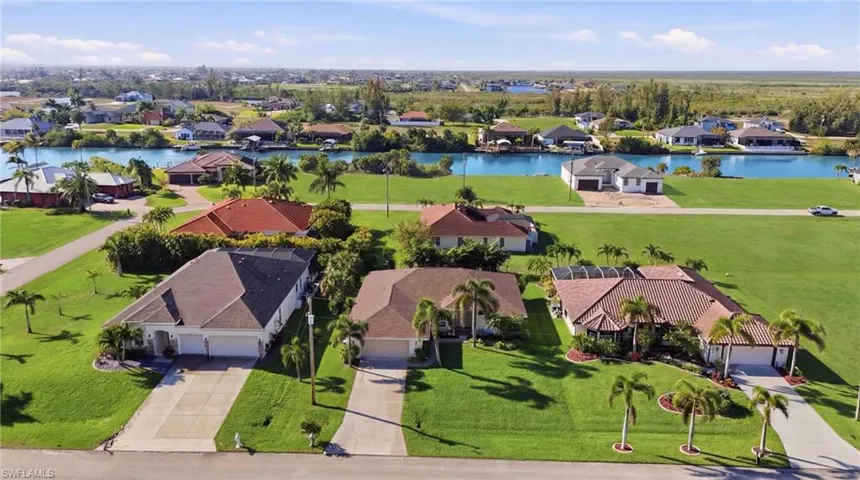 4222 Nw 22nd St, Cape Coral, Florida 33993