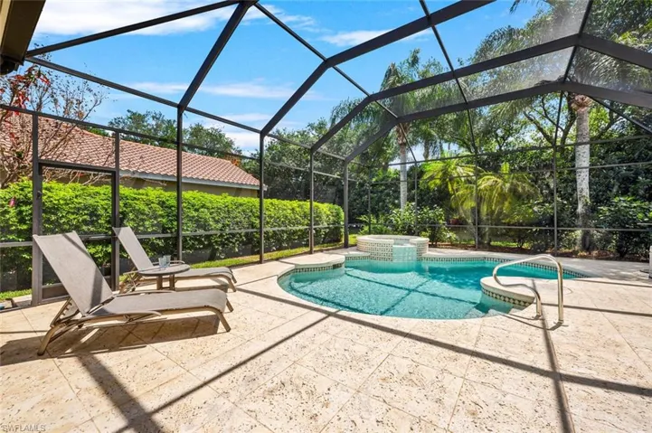 1078  Camelot  CIR, Naples, FL 34119
