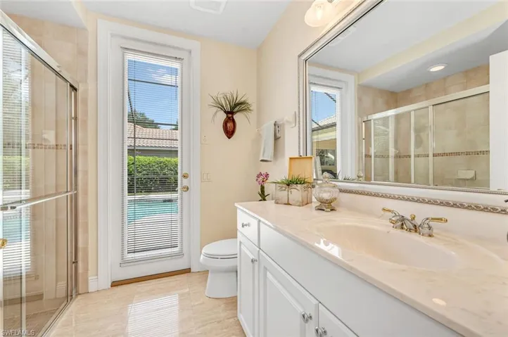 1078  Camelot  CIR, Naples, FL 34119