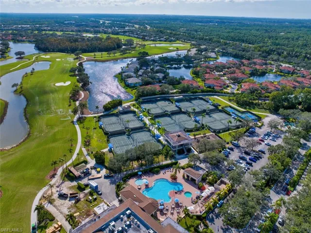 1078  Camelot  CIR, Naples, FL 34119