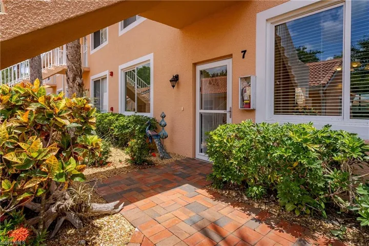 6570 Beach Resort Dr 7, Naples, Florida 34114