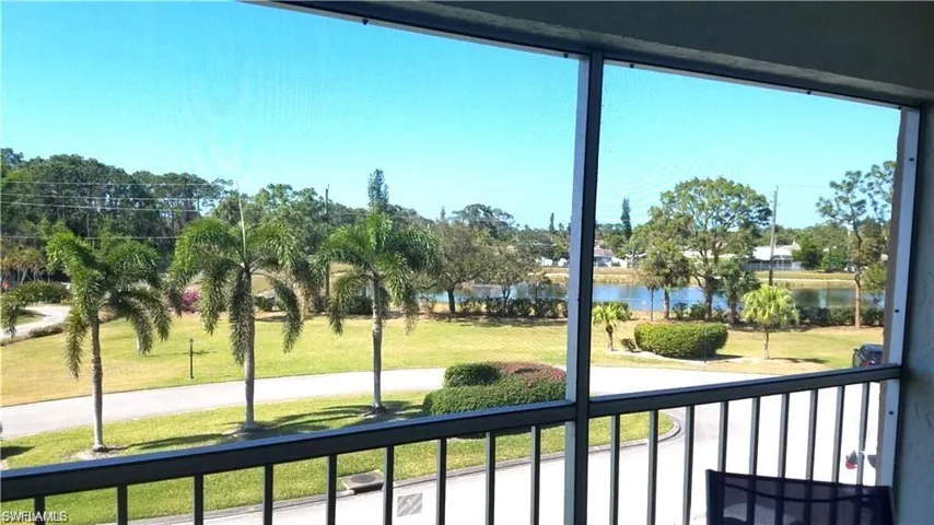 1075 Foxfire Ln 309, Naples, Florida 34104