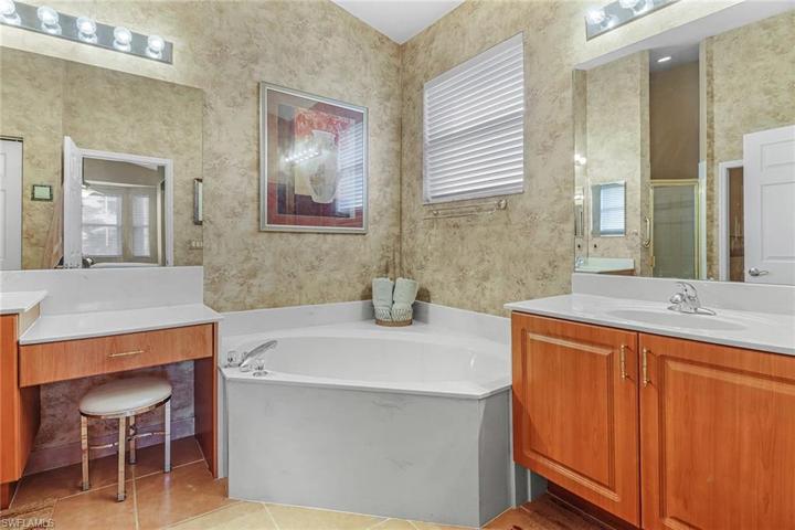 9163  Springview  LOOP, Estero, FL 33928