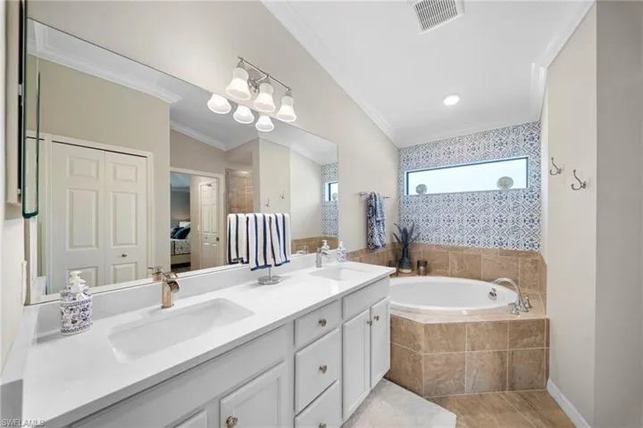 28011 Bridgetown Ct 5221, Bonita Springs, Florida 34135