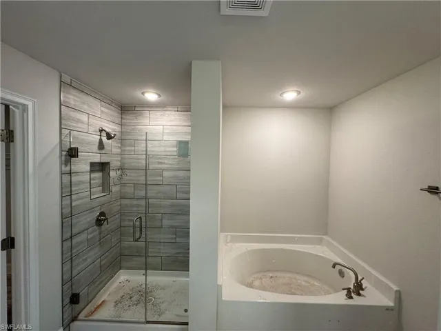 1501 NW 22nd  AVE, Cape Coral, FL 33993