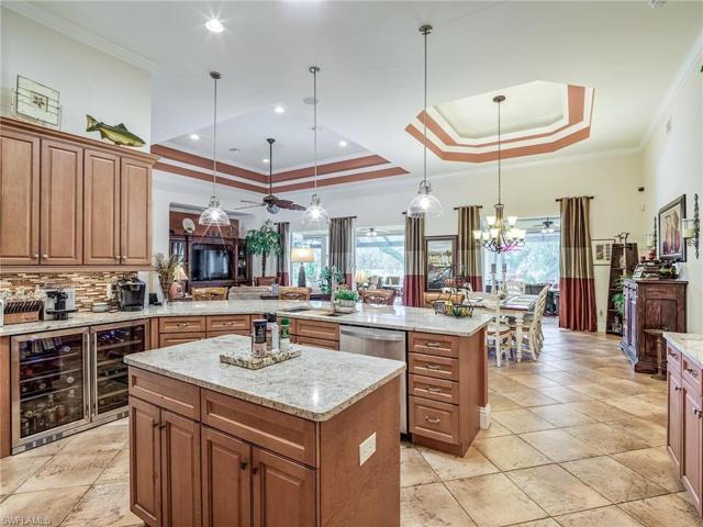 Kitchen with Island