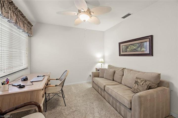 Den/3rd Bedroom