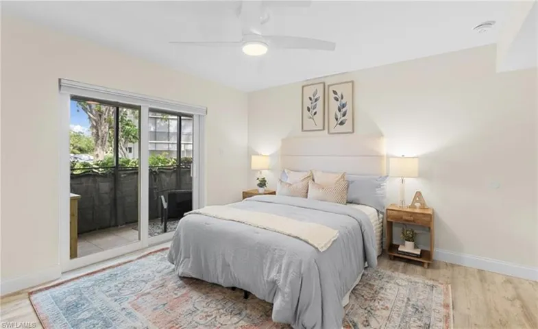 Master bedroom with doors to lanai