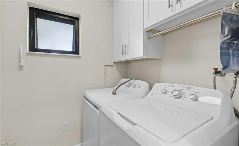 Spacious laundry room off the kitchen