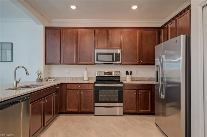 1774  Alameda  DR, Naples, FL 34120