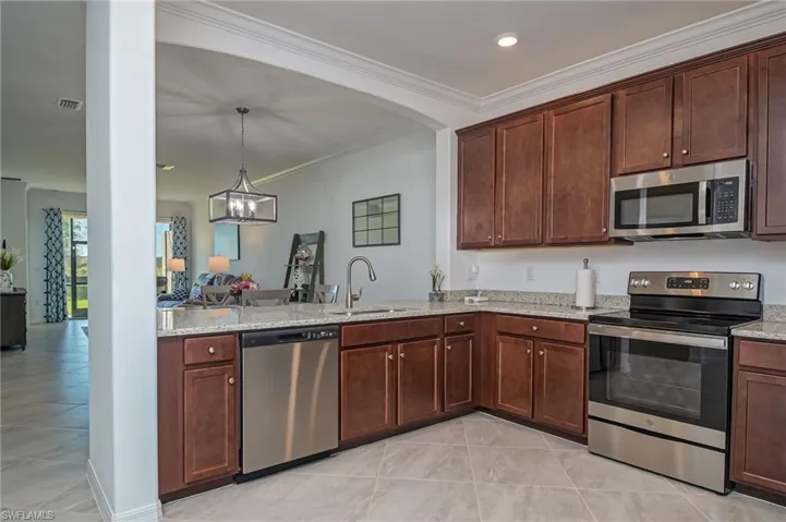 1774  Alameda  DR, Naples, FL 34120
