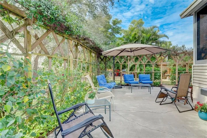 View of patio / terrace featuring an outdoor hangout area
