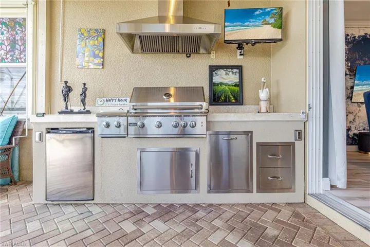 Outdoor kitchen