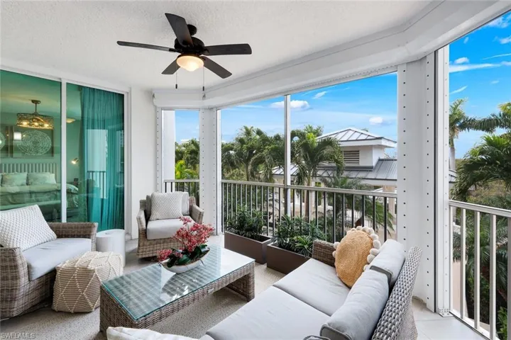 Spacious Lanai