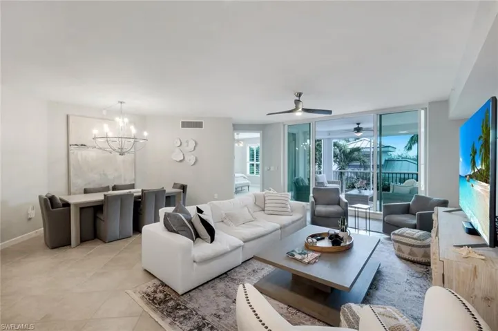 Open Floor Plan - Soft Colors