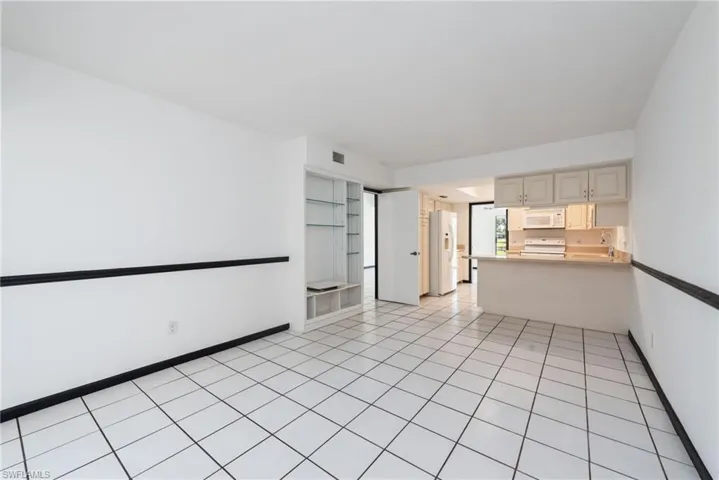 494 Bristle Cone Ln # 48, Naples, Florida 34113