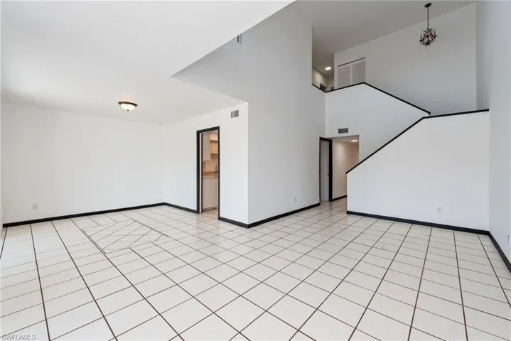 494 Bristle Cone Ln # 48, Naples, Florida 34113