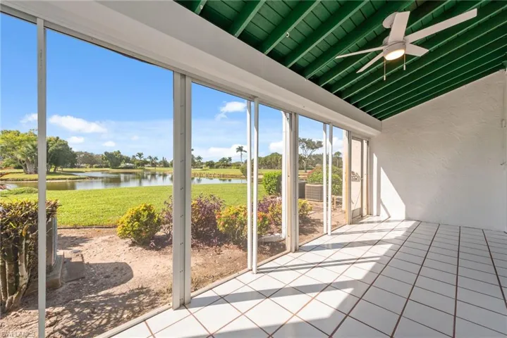 494 Bristle Cone Ln # 48, Naples, Florida 34113