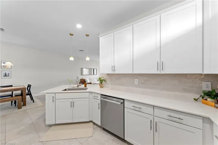 19512 Hinkley Dr, Estero, Florida 33928