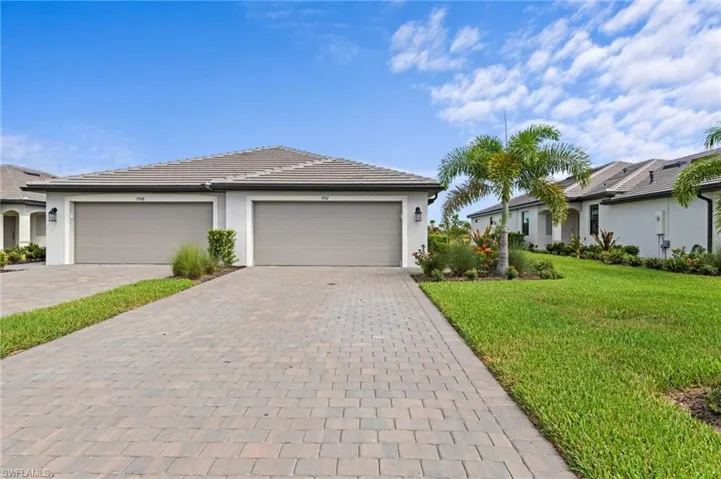 19512 Hinkley Dr, Estero, Florida 33928