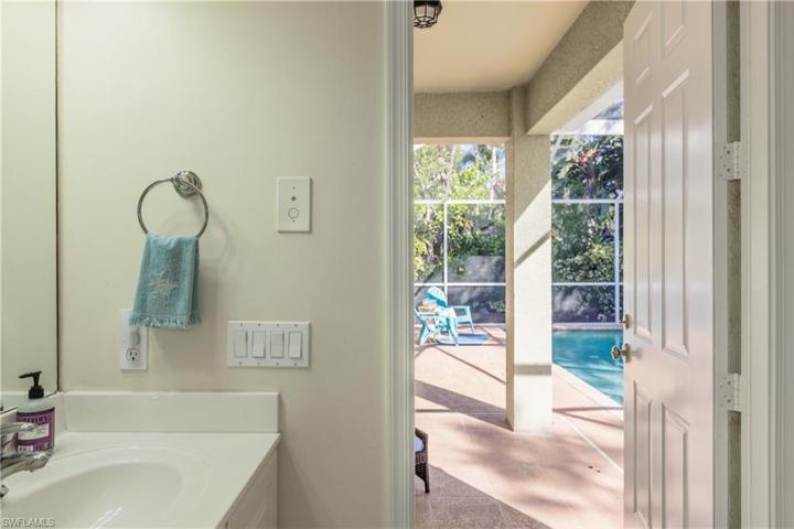 Bathroom 2 of 3, is also the pool bath