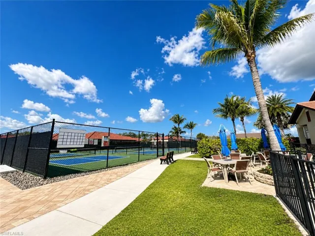 Tennis/Pickleball courts