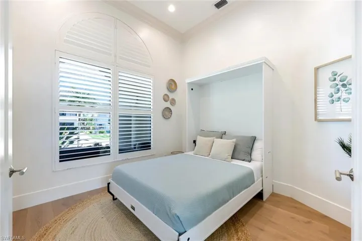 452 Willet Ave, Naples, Florida 34108