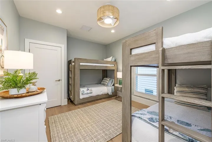 452  Willet  AVE, Naples, FL 34108