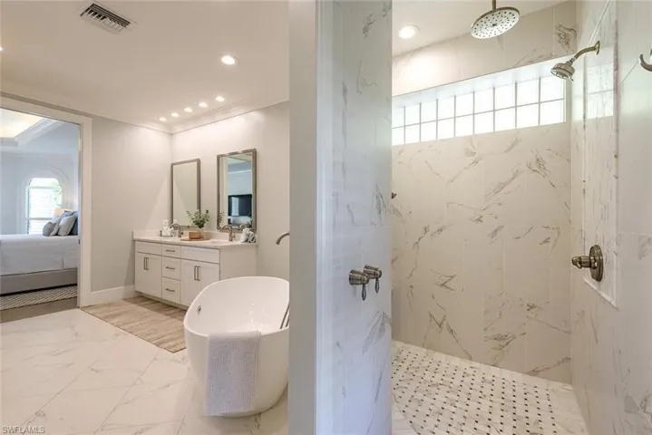 452  Willet  AVE, Naples, FL 34108