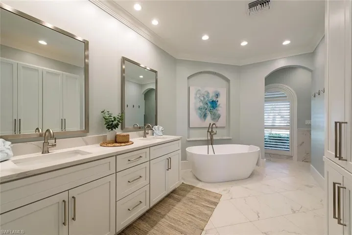 452  Willet  AVE, Naples, FL 34108