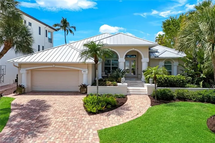 452  Willet  AVE, Naples, FL 34108