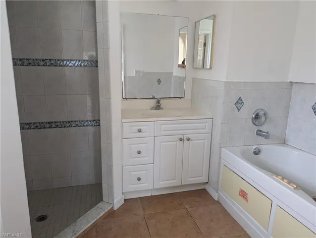1627 NE 36th  ST, Cape Coral, FL 33909