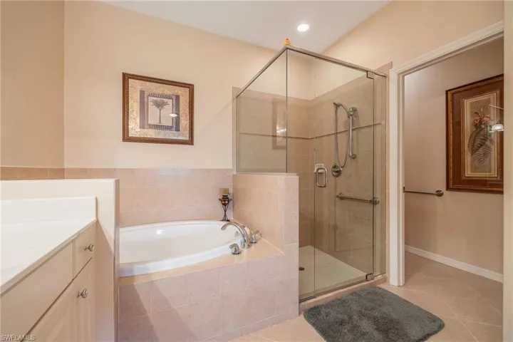 10568  Avila  CIR, Fort Myers, FL 33913