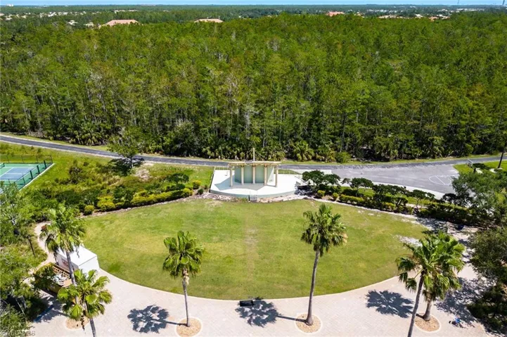 10568  Avila  CIR, Fort Myers, FL 33913