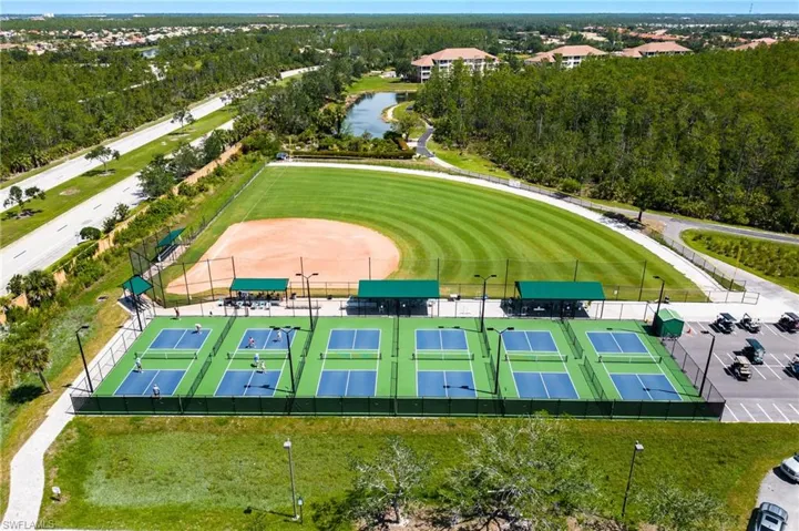 10568  Avila  CIR, Fort Myers, FL 33913