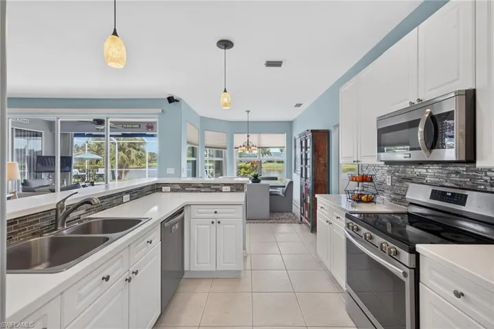 23410 Olde Meadowbrook Cir, Estero, Florida 34134