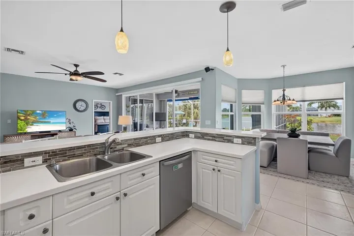 23410 Olde Meadowbrook Cir, Estero, Florida 34134